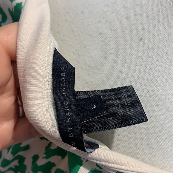 Marc by Marc Jacobs Green Animal Print Short Sleeve Top – Women’s L - Picture 4 of 4